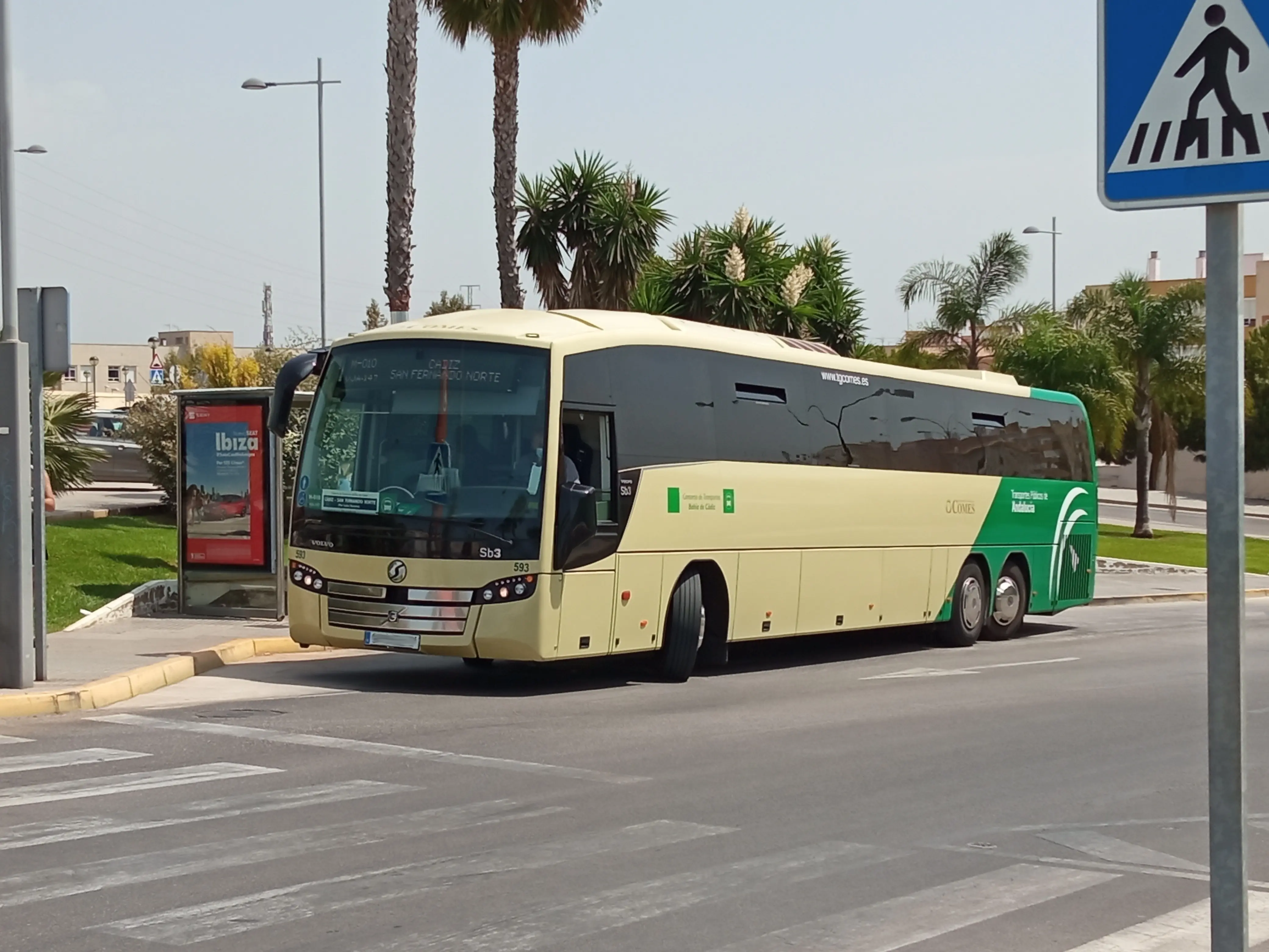 Vista panorámica de Vejer de la Frontera desde la carretera de acceso