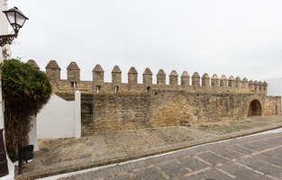 Muralla medieval del casco histórico de Vejer